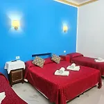 Relax ON Hostel 24/7