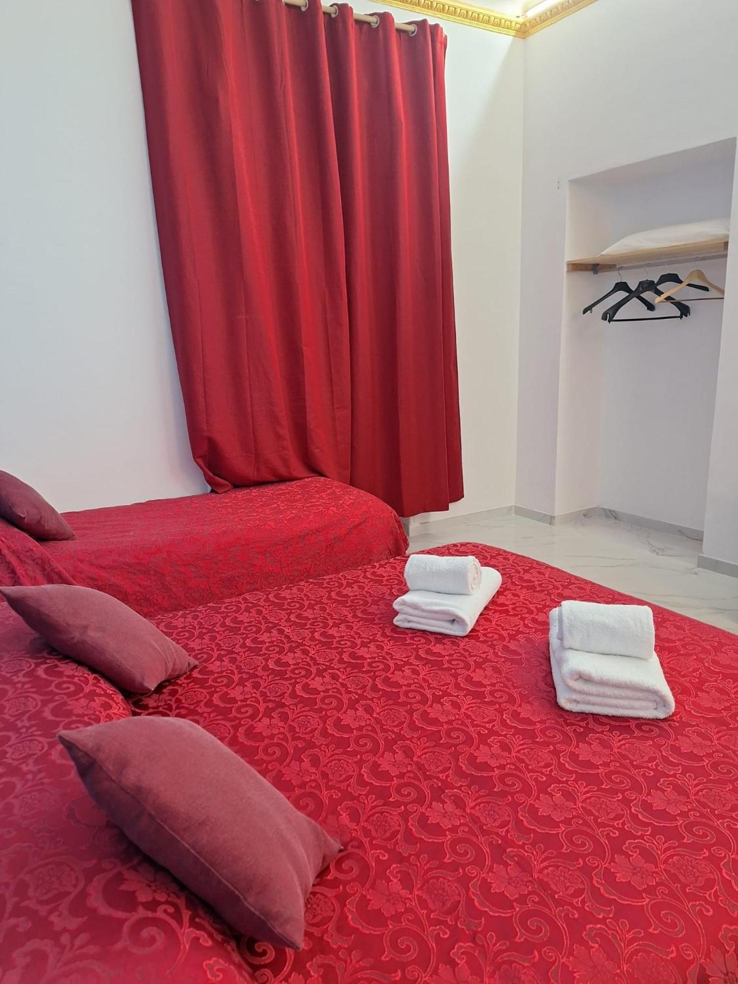 Hostel Relax On 247 *